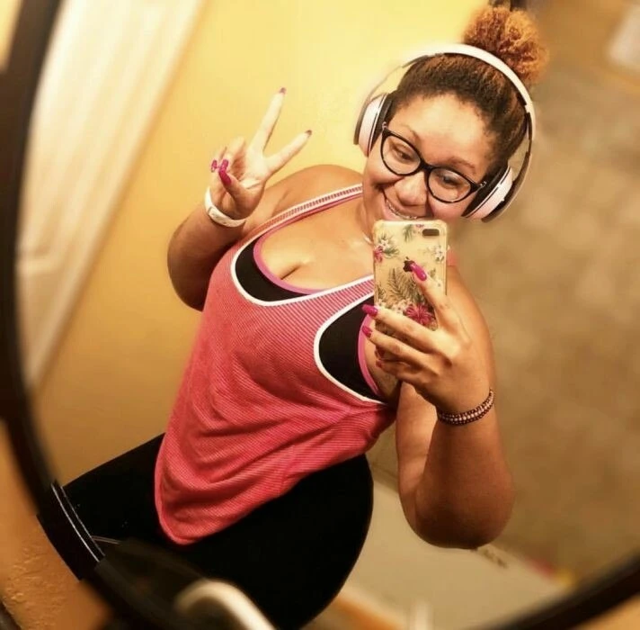 KenzaM Profile image 1