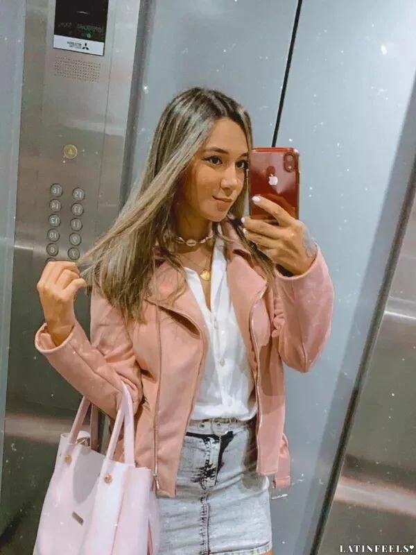 Paula Profile image 1