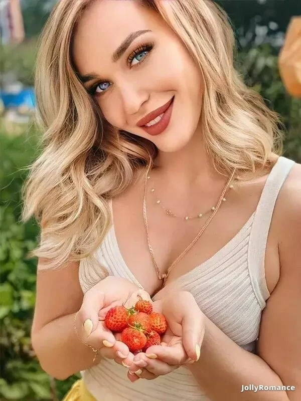 Nadezhda Profile image 1