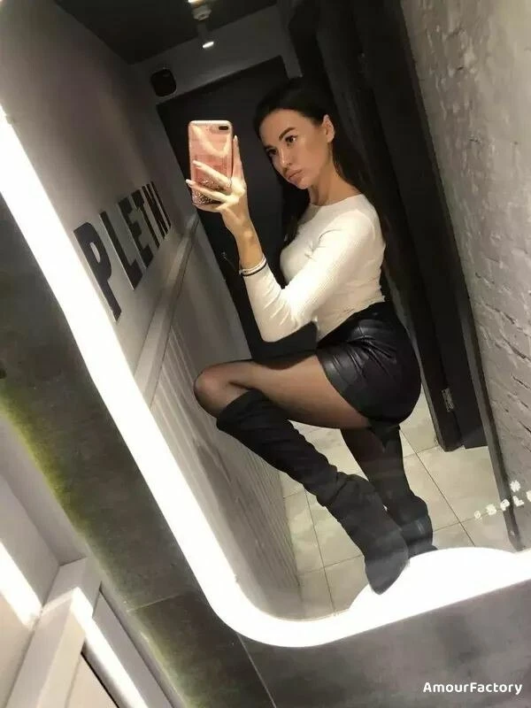 Alina Profile image 3