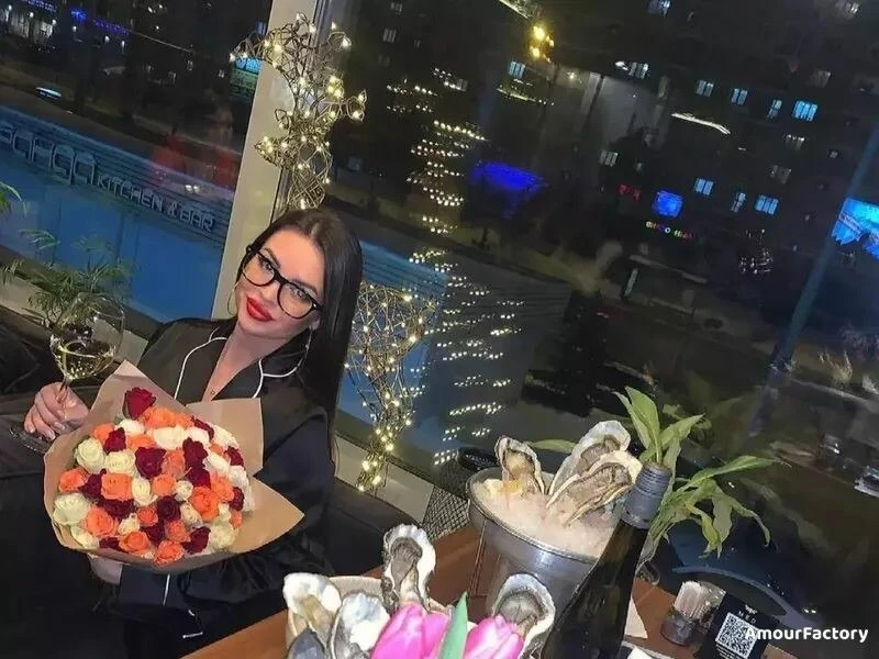 Alina Profile image 5