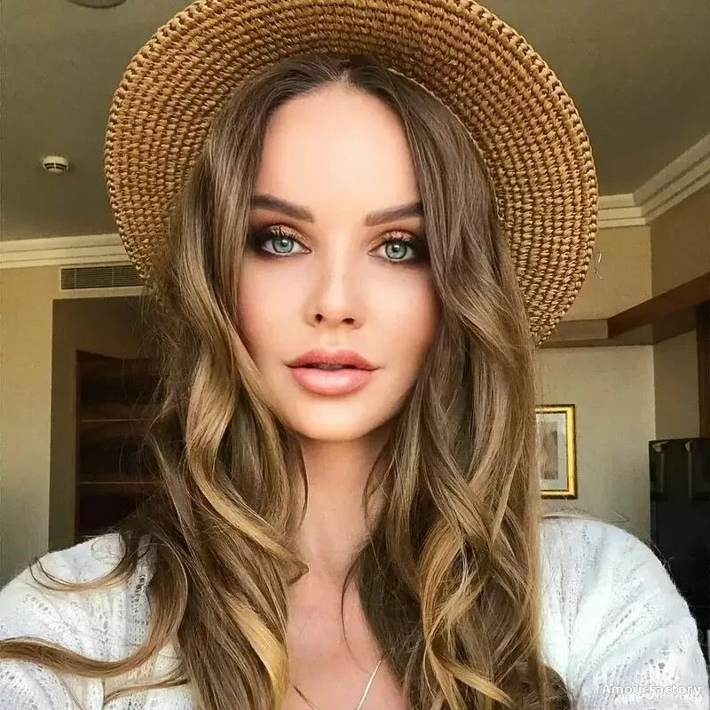 Lan Hu Profile image 1