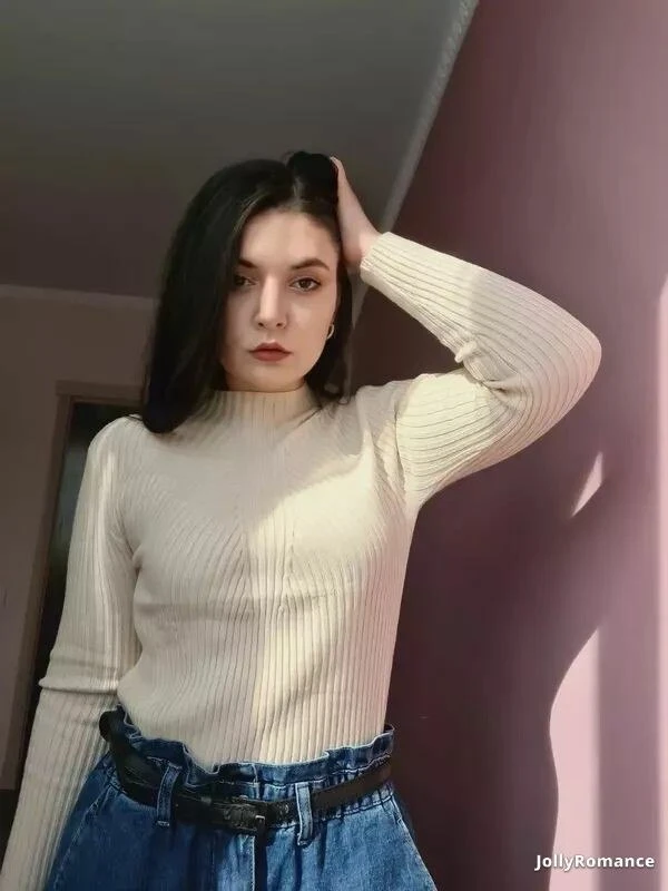 Juliya Profile image 5