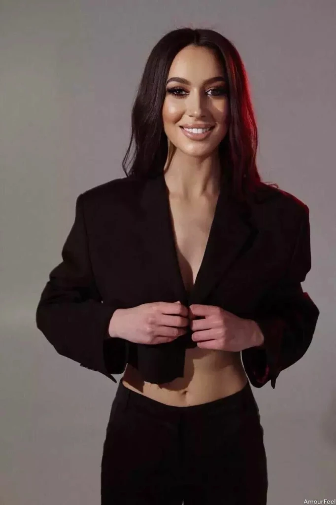 Inna Profile image 6