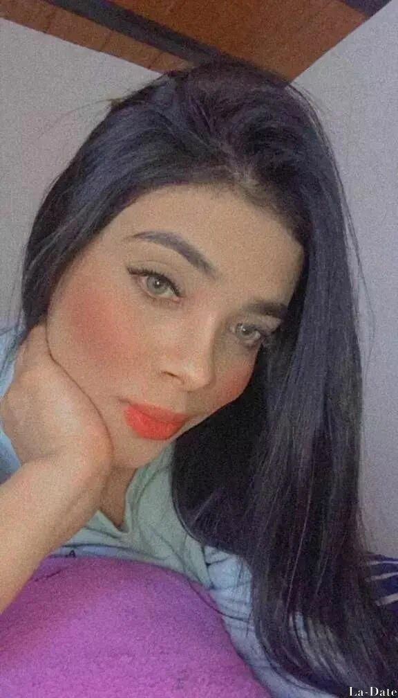 Paula Profile image 3