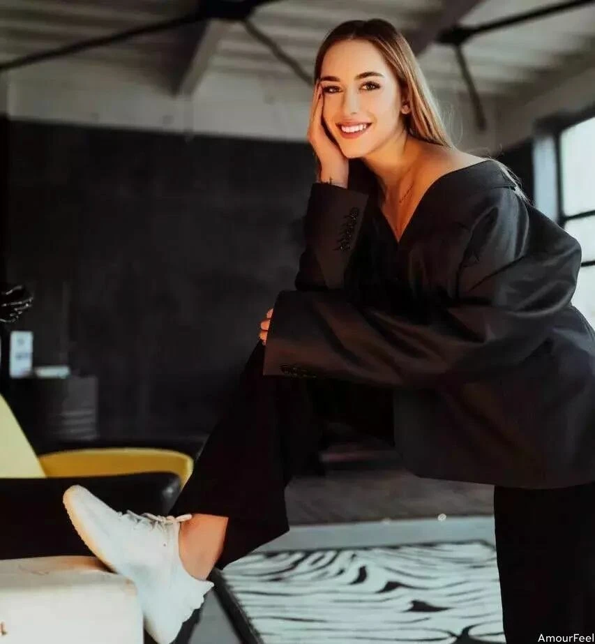 Olga Profile image 5