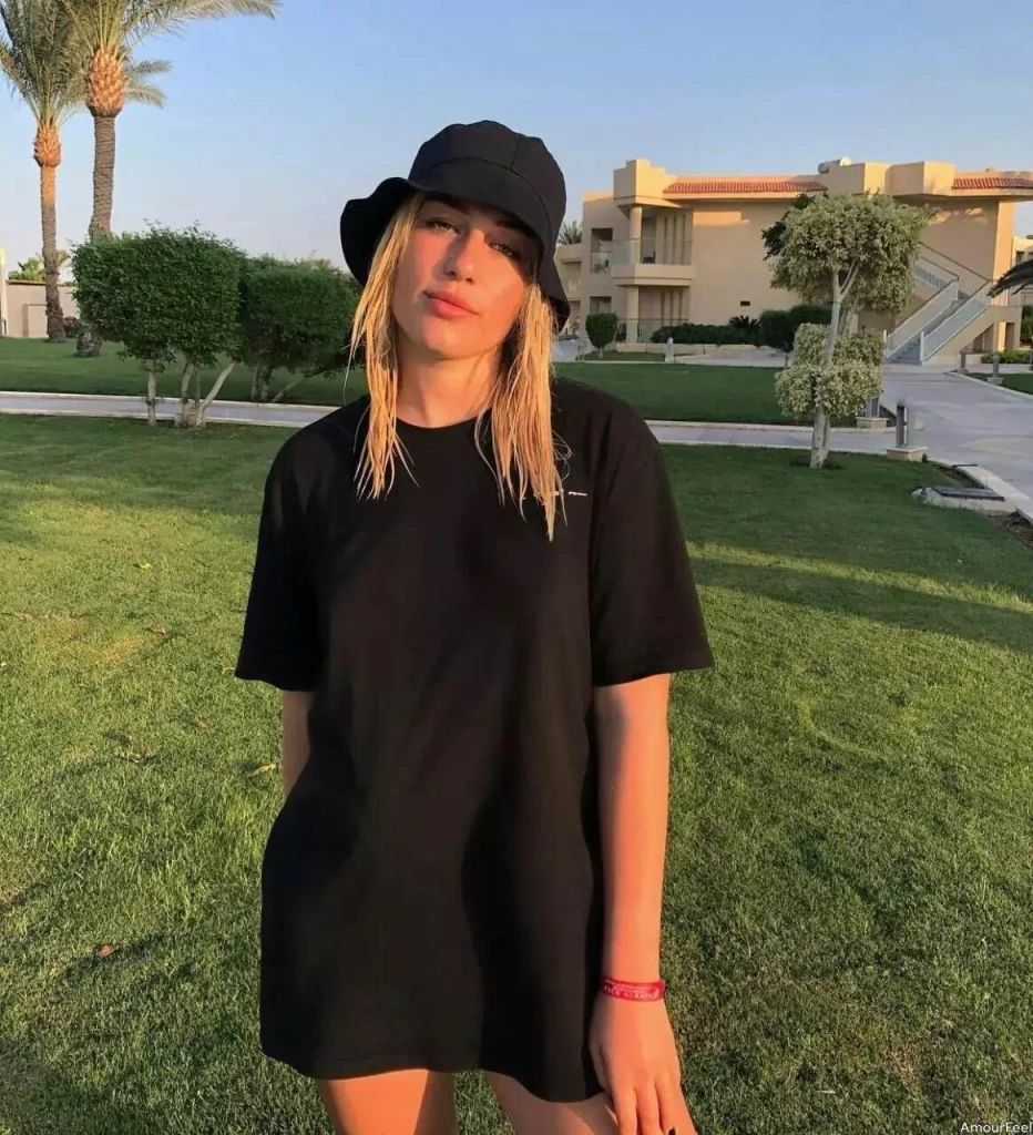 Olga Profile image 6