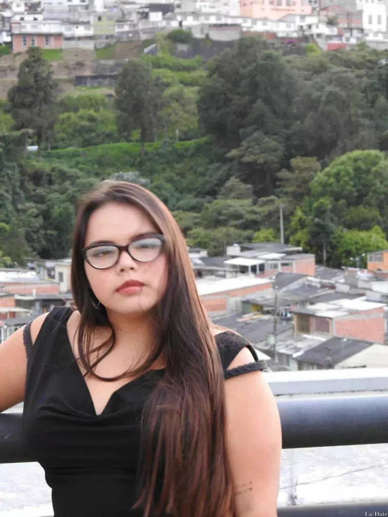 Viviana Profile image 1