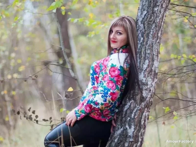 Elena Profile image 1