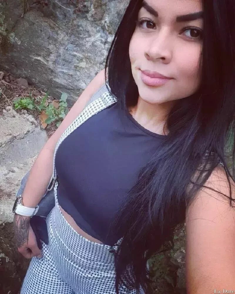 Yiovanna Profile image 6