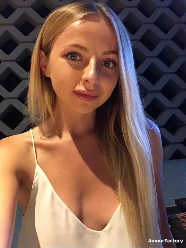 Korneliia Profile image 1