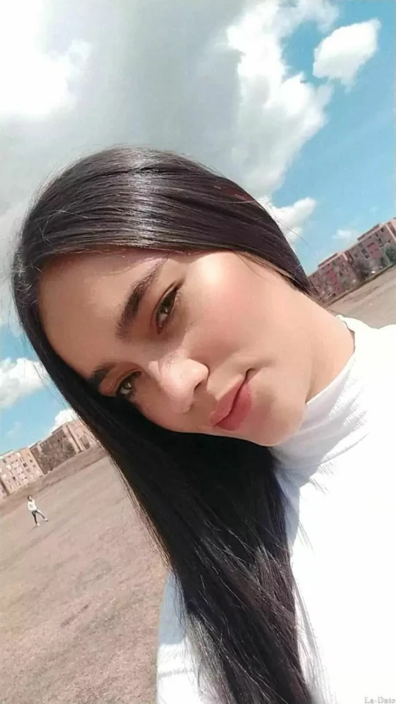 Melanny Profile image 2