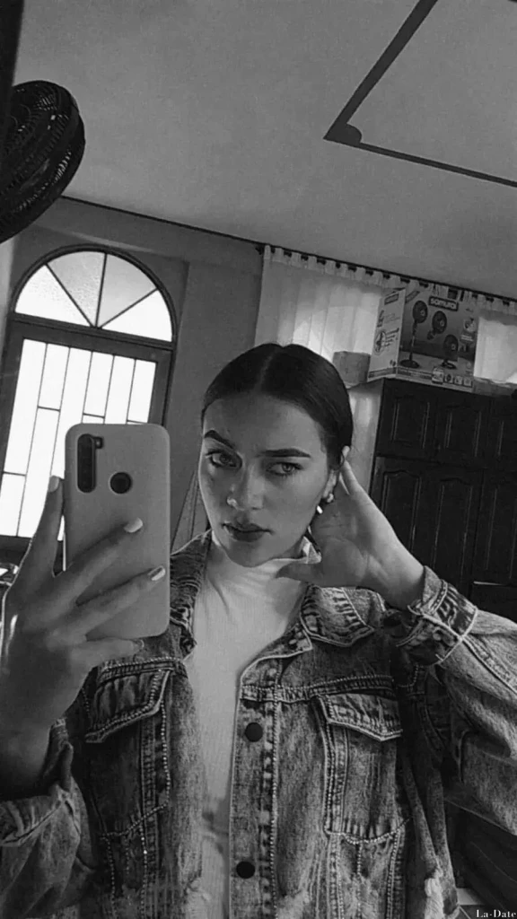 Melanny Profile image 3