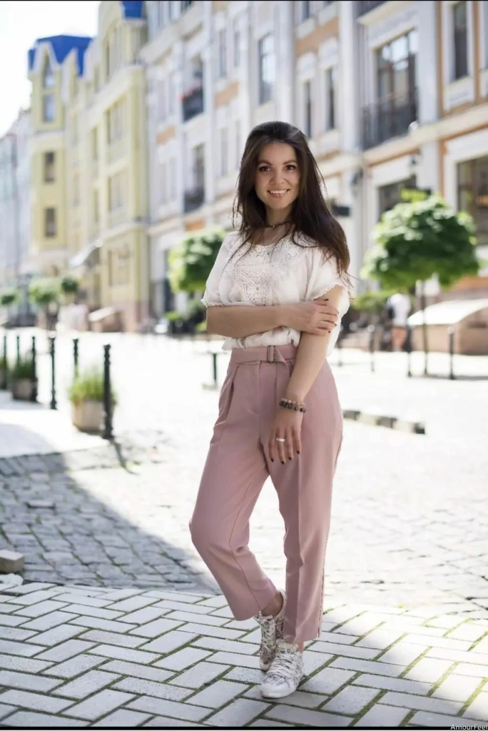 Esmeralda Profile image 2