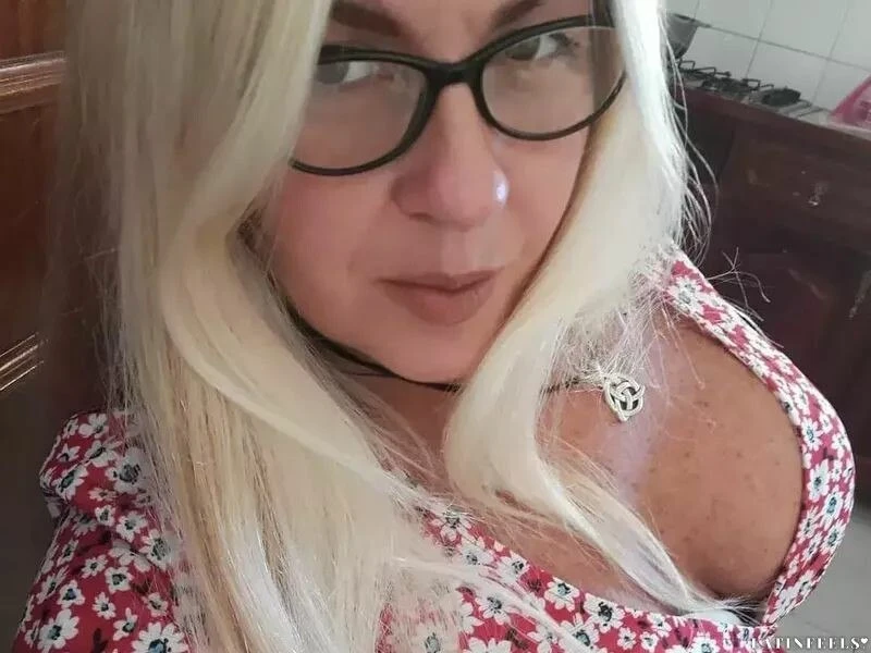 Emily Profile image 2