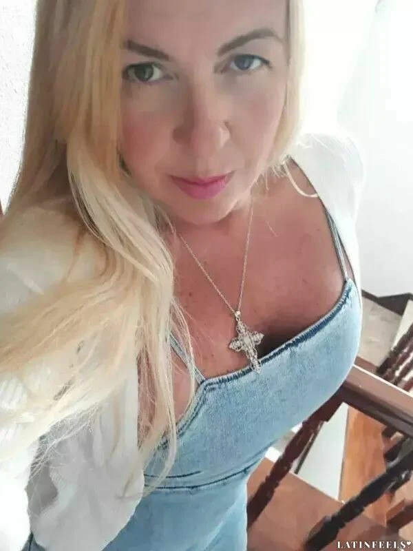 Emily Profile image 4