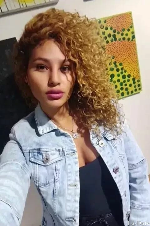 Mariapaz Profile image 4