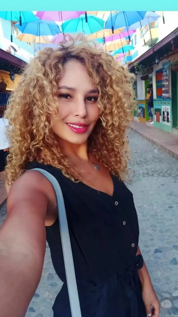 Mariapaz Profile image 2