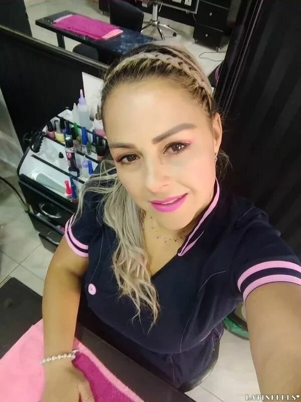 Fernanda Profile image 5