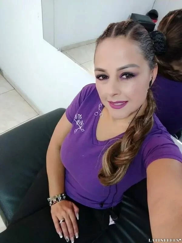 Fernanda Profile image 4