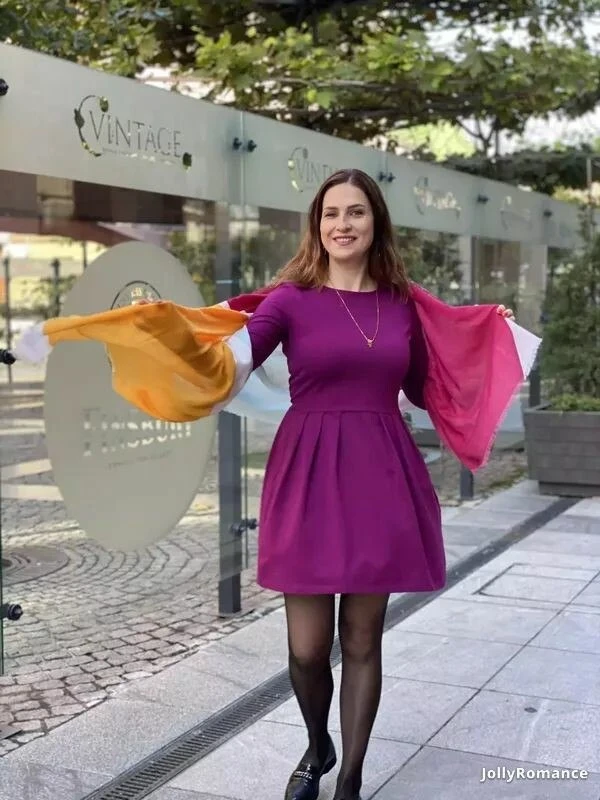 Anna Profile image 1