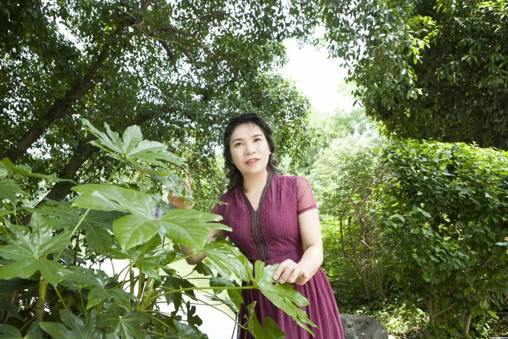 Shanshan Profile image 5