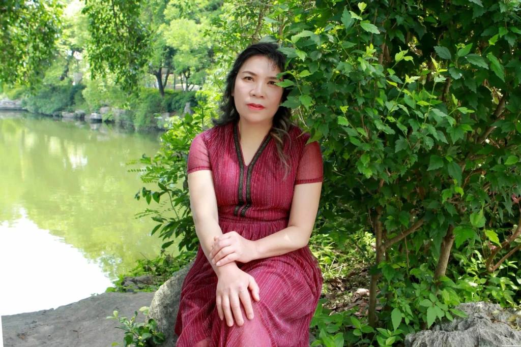 Shanshan Profile image 6