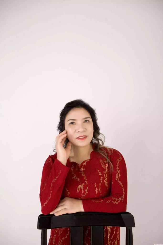 Shanshan Profile image 3