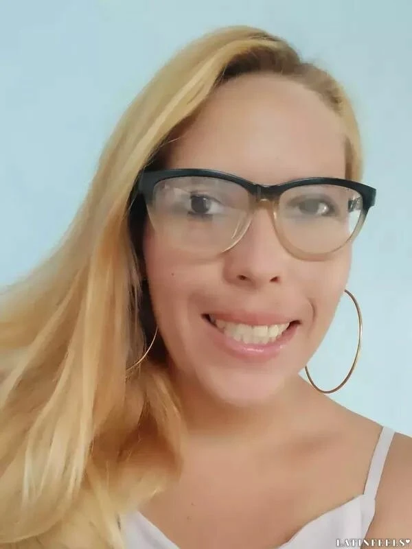 Laura Profile image 3